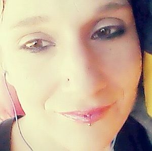 Meet your Posher, Holly